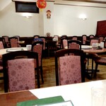 景徳鎮 - 内観：開店したばかりとは言え、コロナ渦でお客さんは少なくなっています。