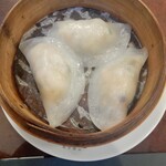 景徳鎮 - ”五目入り海老蒸し餃子”は中華セイロの中で、熱々です。
