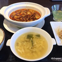 中国料理 豪華 - 土鍋入り麻婆豆腐と蛋花湯