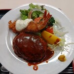 キッチンスズキ - おすすめランチB（洋風ハンバーグ、海老フライ1尾、本日のスープ、お新香、ライス）［1,090円］