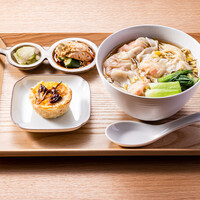 海老ワンタン麺