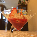 プチレストラン ブーケ・ド・フランス - ｲﾁｺﾞ､ﾌﾞﾗﾏﾝｼﾞｪ､ﾏｽｶﾙﾎﾟｰﾈのｱｲｽｸﾘｰﾑ