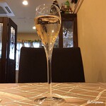 プチレストラン ブーケ・ド・フランス - Montaudon Brut Réserve Première