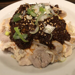 珉珉 - 茹で豚肉のピリ辛ソース（570円）
