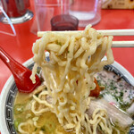 赤湯ラーメン 龍上海 - 太ちぢれ麺