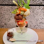 パティスリー&カフェ デリーモ 東京ミッドタウン日比谷店 - パフェ　ピスタチオホリック