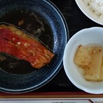 地魚食事処　さかなや - 金目の煮つけと数の子