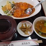 蔵王飯店 - ランチのエビチリ