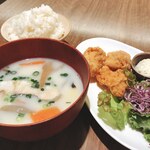 KEYUCA Deli - 【Weeklylunch】寒い季節は温か具沢山の豆乳汁セット