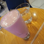 フルーツパーラーゴトー - いちごとミルクのジュース