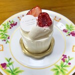 シュクリエ - レアチーズフレーズ…税込490円