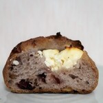 サイドフィールドブレッド - 料理写真:クランベリーとクリームチーズ