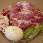 ポルチェリーノ - ハムたっぷりの新鮮サラダ