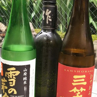 ワインや、クラフトビール、日本酒をご用意。ソムリエ在籍。