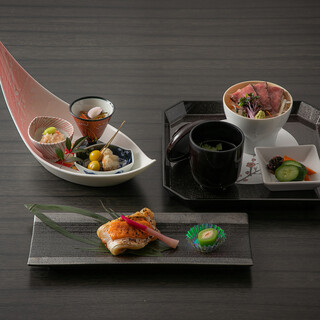 為您提供以編織傳統的“日式”為基礎的豐富多彩的烹飪方法。