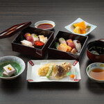 日本料理 ぎん - 握り寿司二段重