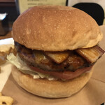 CRUZ BURGERS & CRAFT BEERS - 