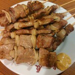 鳥辰 - 豚の精肉