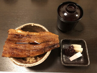 旬菜旬魚 きくの - 鰻丼、肝吸い