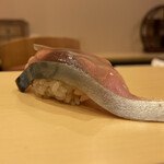 鮨駒 - しめ鯖白板昆布乗せ