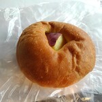パン工房 ブルクリーク - さつまいもあんぱん