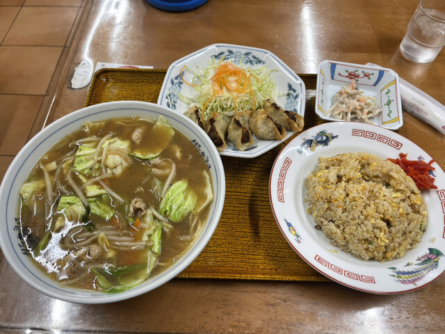 豚太郎 空港店 - 教会前/ラーメン | 食べログ