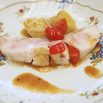 ペレグリーノ - 【魚料理】熊本天草より　白甘鯛、北海道産無農薬のポロ葱との組み合わせ