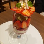 カフェ＆ダイニング ゼルコヴァ - 