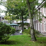 旧軽井沢ホテル音羽ノ森 - 本館の中庭