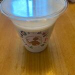 女王さまのスパカリー - 飲み物はプレーンラッシー、カレーにはやはりこれですね。