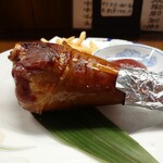 Yakitori Hoshinoie - フランス産 七面鳥の燻製炭火焼 モモ肉1本 400g ポテト付
