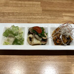 八幡麻婆 雅 - 前菜3種盛り合わせ