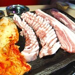 サムギョプサル専門店 金ちゃん - 