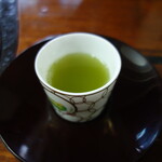 竹やぶ - 素晴らしい風味の冷茶