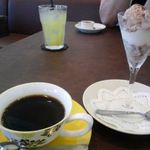 水呑カフェボヌー - 珈琲＆チョコバナナとバニラのアイス