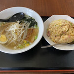 豊源 - 料理写真:ラーメン定食です