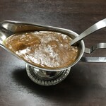 万平ホテル ショップ - グレービーボートに注いで