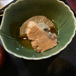 Nihonsyutojisakana sugikou - 本日のランチでの小鉢はぶり大根でした