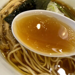 らぁ麺 麦一粒 - 味玉醤油らぁ麺@900円(税込)