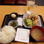 鳥道酒場 - 鶏唐揚げ定食　550円　＋　納豆　55円