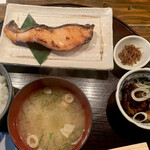 味噌鐡　カギロイ - 鮭の西京焼き950円