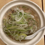 Kagahiro Inarichou - 色々なモツが入った煮込み。豆腐も入ってます