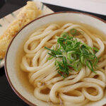 麺匠 豊三 - かけ220円＋ちく天110円