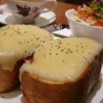 菊竹珈琲堂 - チーズトーストセット