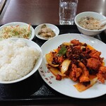 谷記 - ■(日替り定食) 鶏肉の唐辛子唐揚げ 680円(外税)■