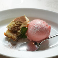 イタリアーナ エノテカ ドォーロ - 