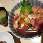 鮮魚・お食事処 山正 - 山正丼 970円(税込)