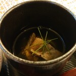 阿蘇レストラン&菓子屋 ギフト - 一品目「天草梅肉ポークの豚骨スープ」