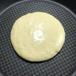 Karuizawa Farmer's Gift - フライパンを熱し、弱火で表面に気泡が出来るまで焼きます