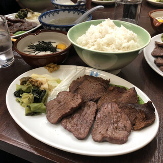 宮城でおすすめのグルメ情報 牛タン刺身 をご紹介 食べログ 宮城でおすすめのグルメ情報 牛タン刺身 をご紹介 食べログ